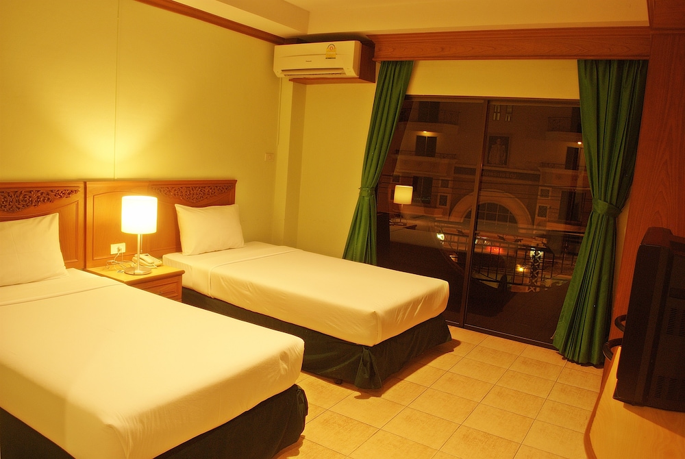 Golden Villa 19/47