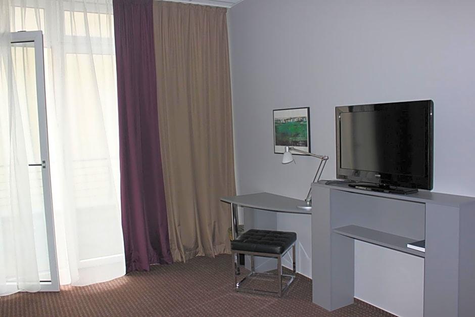 Arena Inn Hotel 32/40