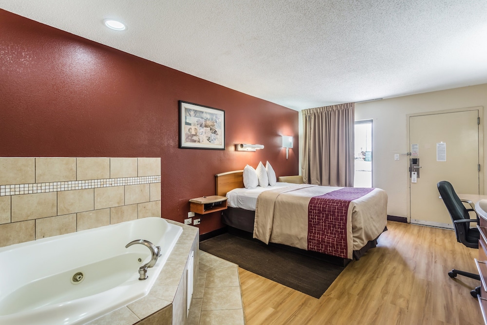 Red Roof Inn Bowling Green 22/51