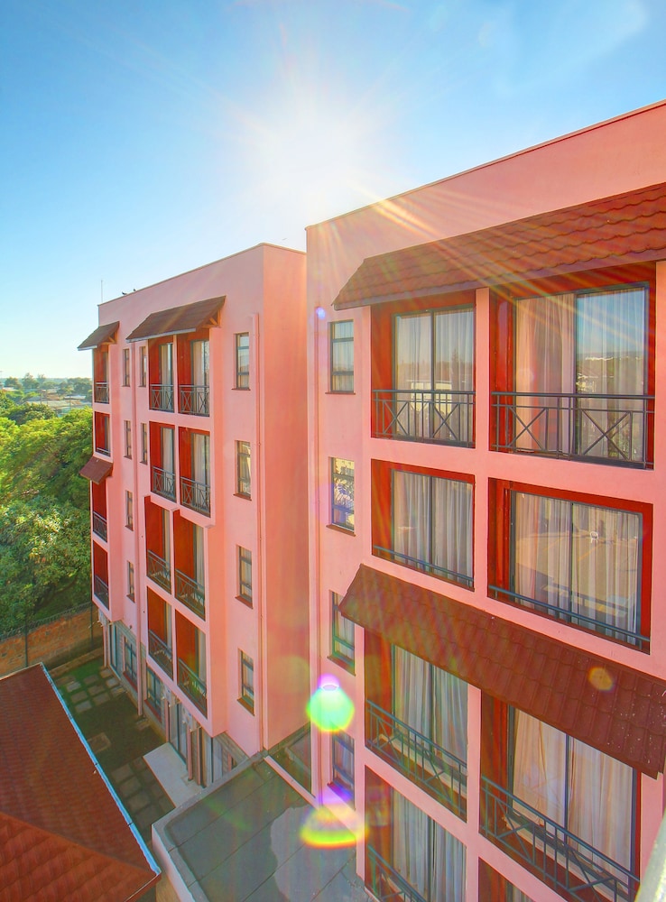Vittoria Suites 5/50
