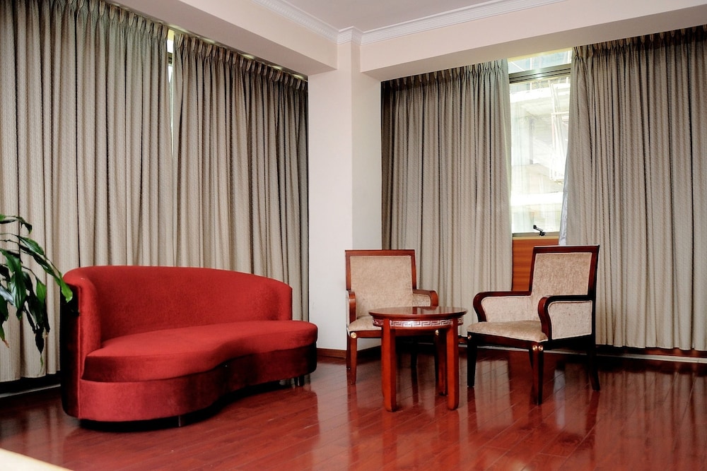 Zola International Hotel 27/50