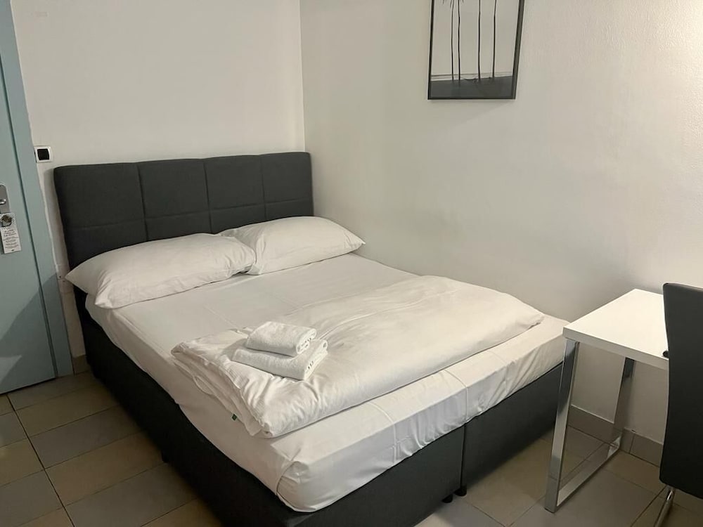 Hotel San Carlo 7/46