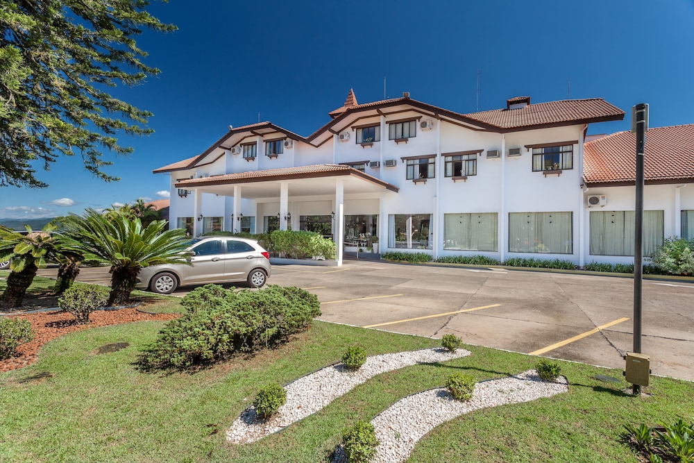 Monthez Hotel & Eventos 62/65