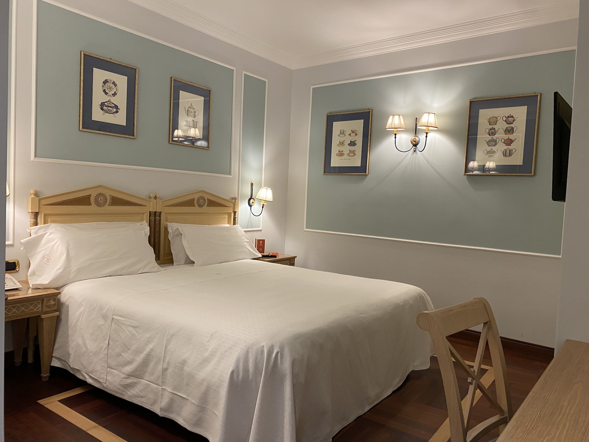 غرفة كلاسيكية بسرير مزدوج، Palazzo Alabardieri 5/10
