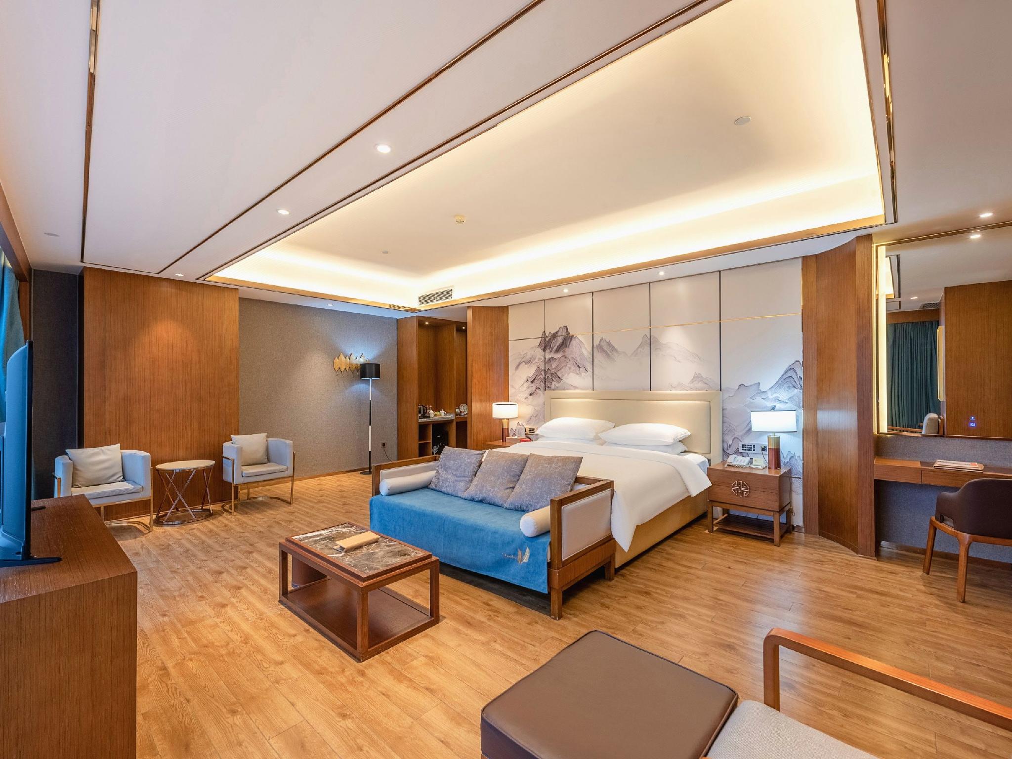 Venus Royal Hotel (Foshan Kuiqi Metro Station) 26/49