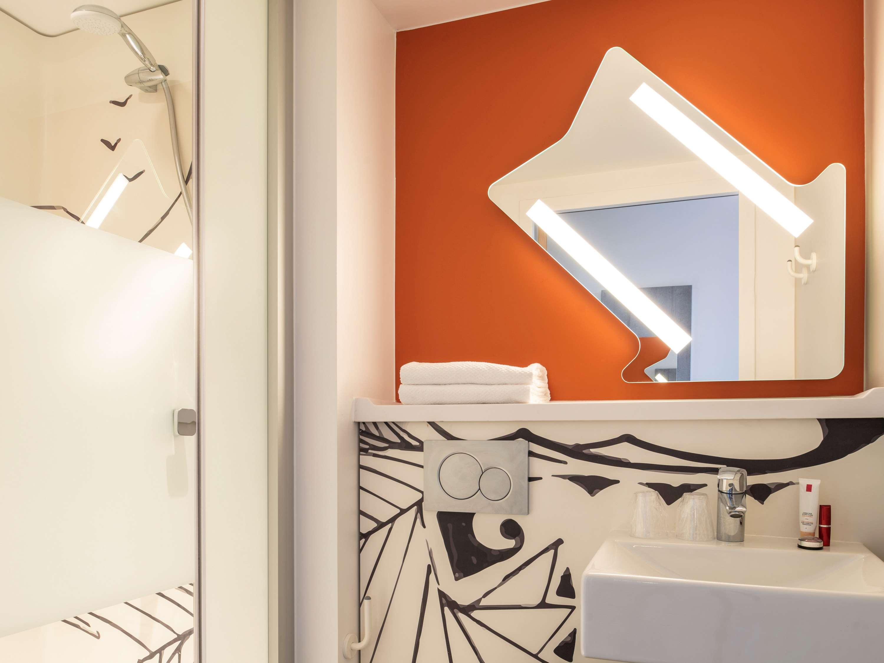 Ibis Budget Reims Thillois 50/50