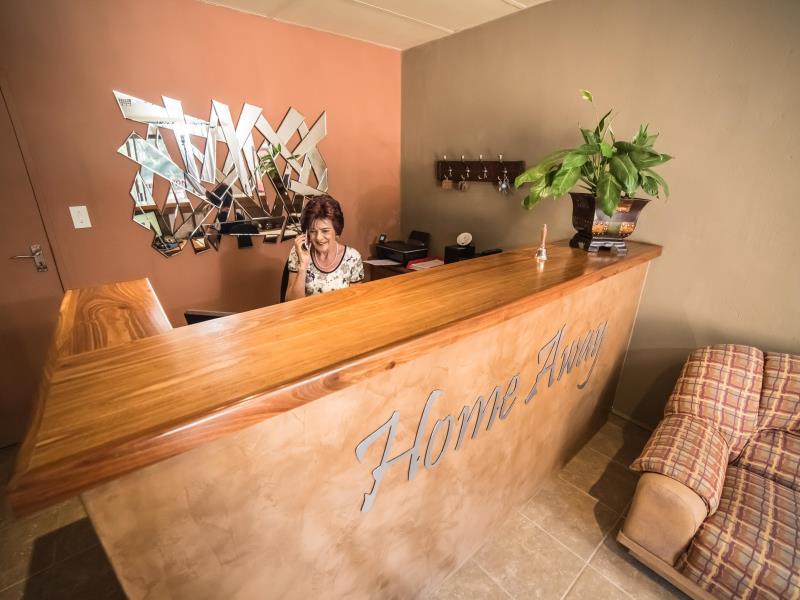 Home Away Guest House 6/34
