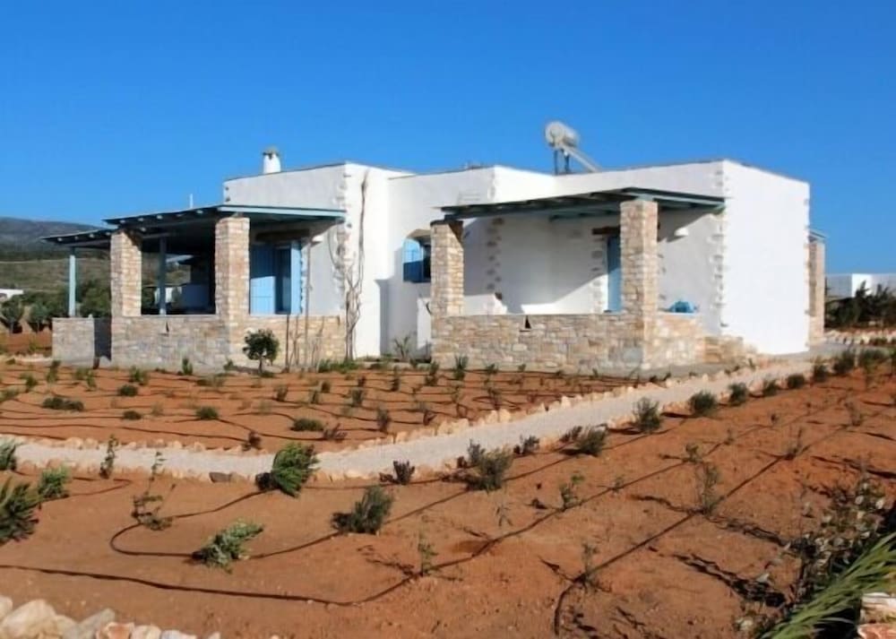Nakos Homes 10/11