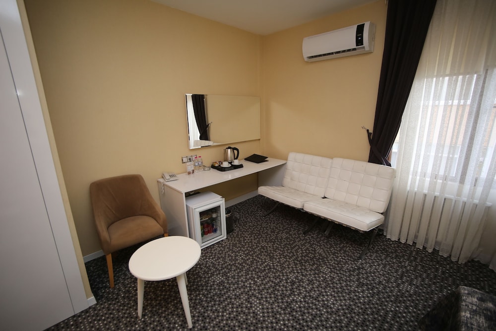 غرفة عائلية بسرير كوين، Grand Nora Hotel 5/5