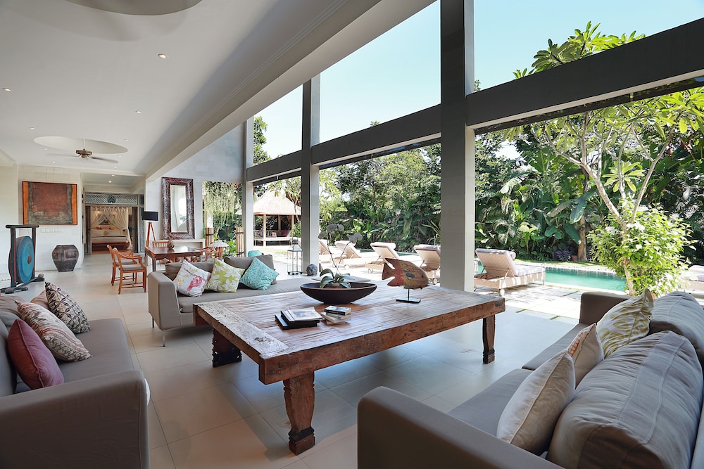 Villa Bali Asri Batubelig 23/50