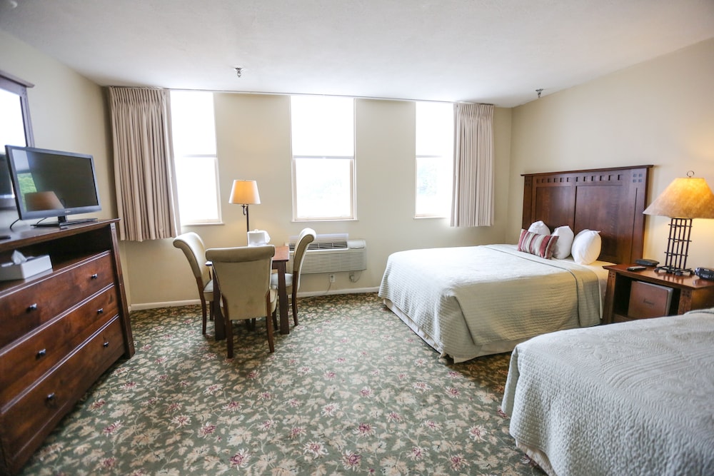 The Historic Summit Inn 16/53
