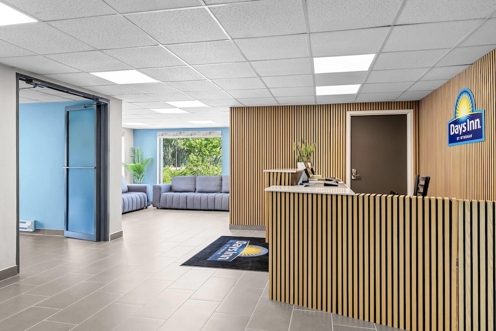 Days Inn by Wyndham La Crosse 14/59