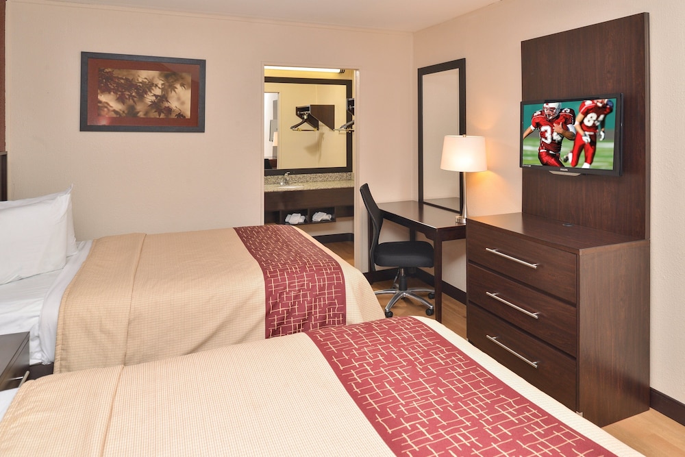 Red Roof Inn Marietta 12/24