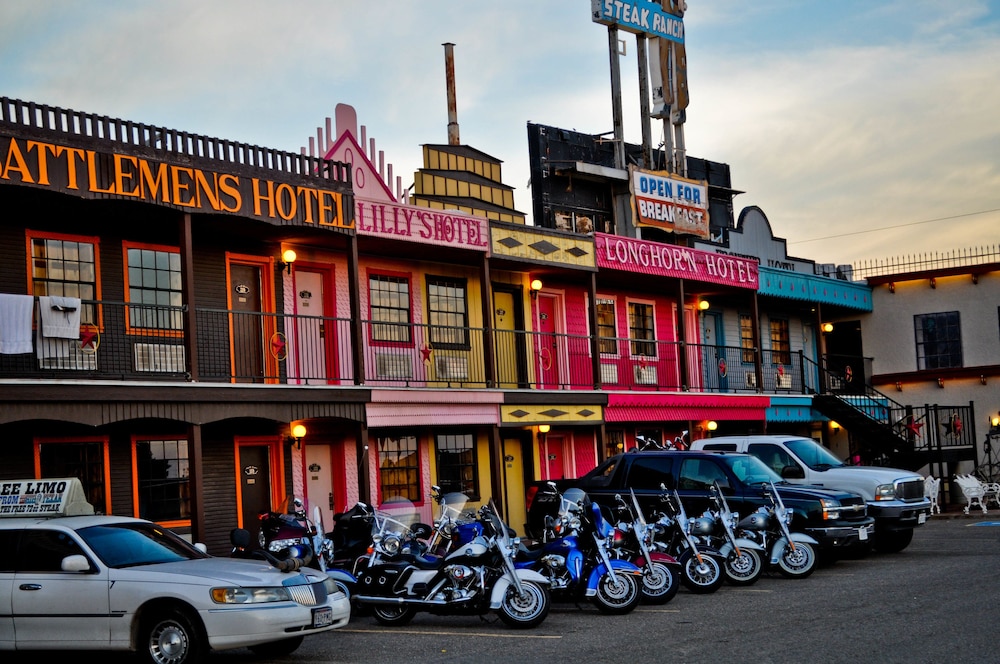 Big Texan Motel 4/50