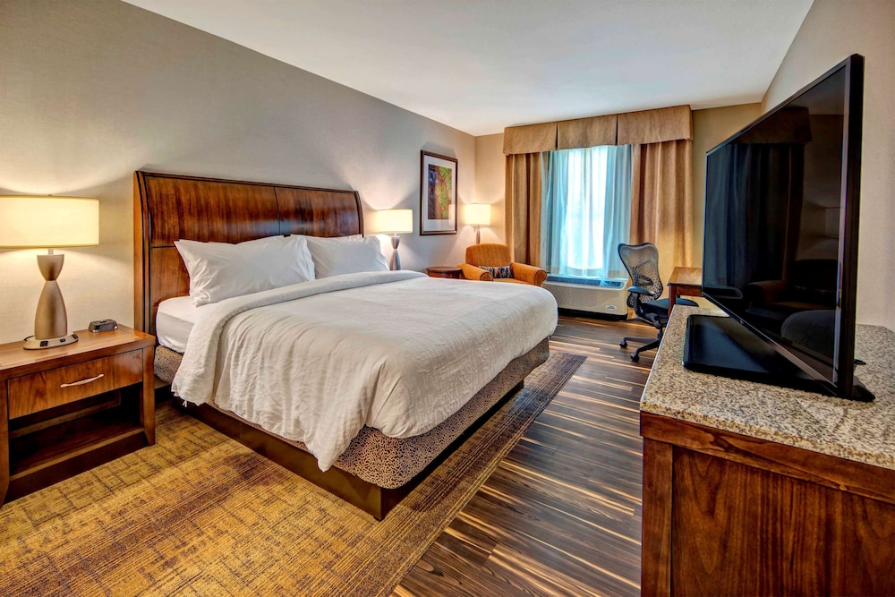 HILTON GARDEN INN NASHVILLE BRENTWOOD 17/75
