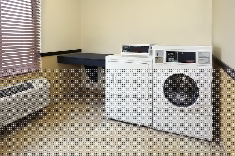 Holiday Inn Express Hotel Suites Pekin Peoria Area 30/62