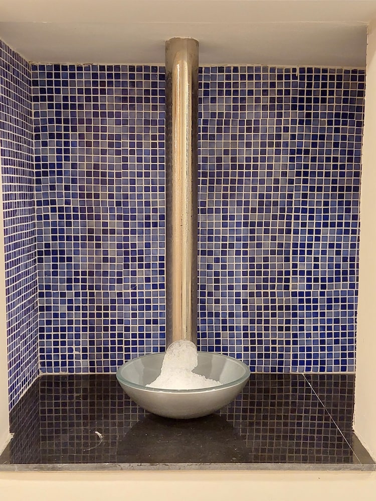 Signature Blue Resort 49/50