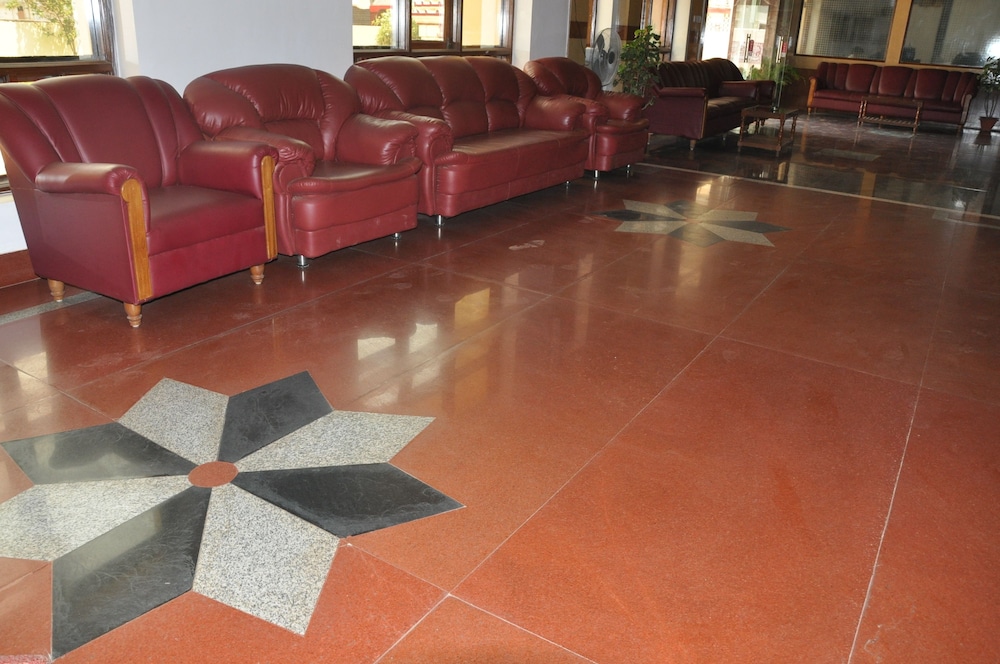 Hotel Naren Palace 25/30