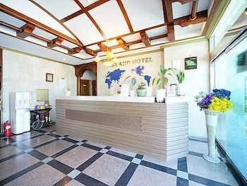 Island Motel 5/60