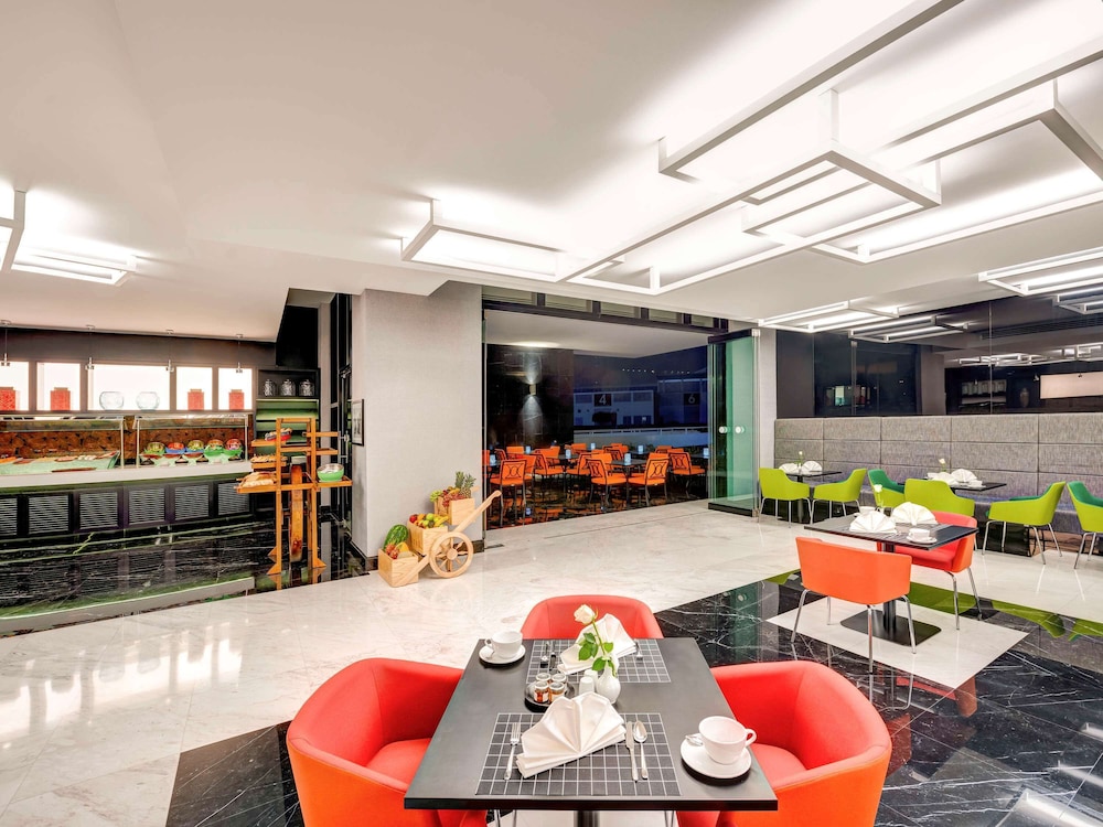 Novotel Sharjah Expo Centre 47/71