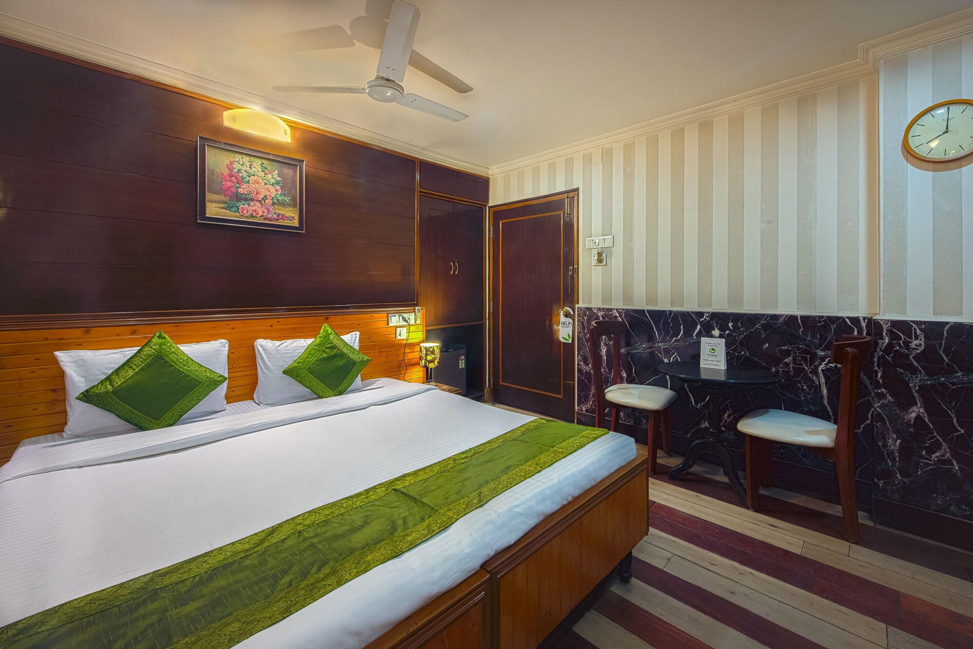 1 BEDROOM, PREMIUM