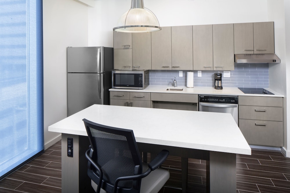 Hyatt House Nashville At Vanderbilt 40/41