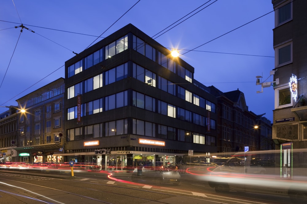 easyHotel Amsterdam City Centre 6/66