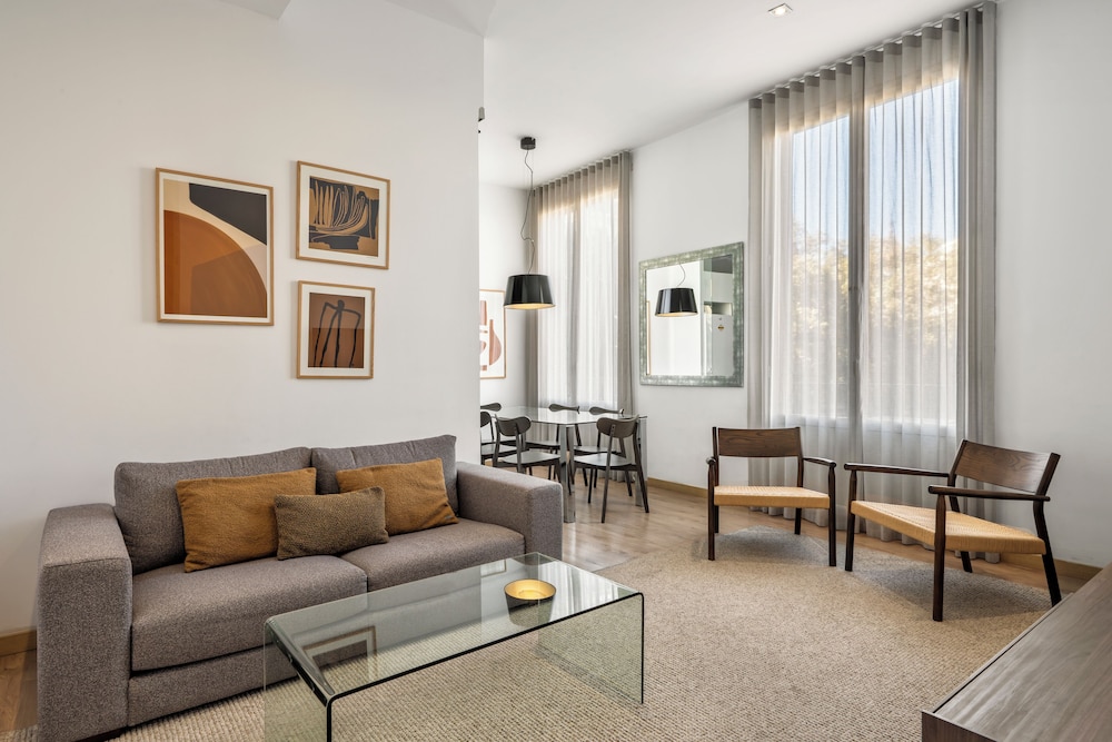 The Corner Apartments by Aspasios 41/65