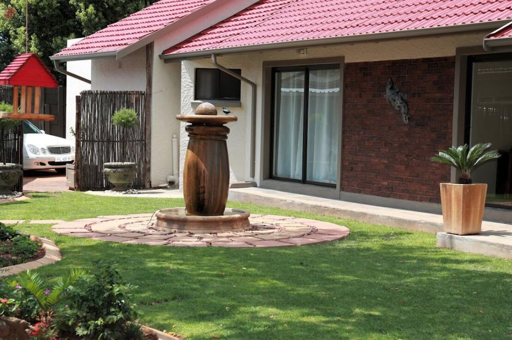 Big5 Guesthouse 24/34