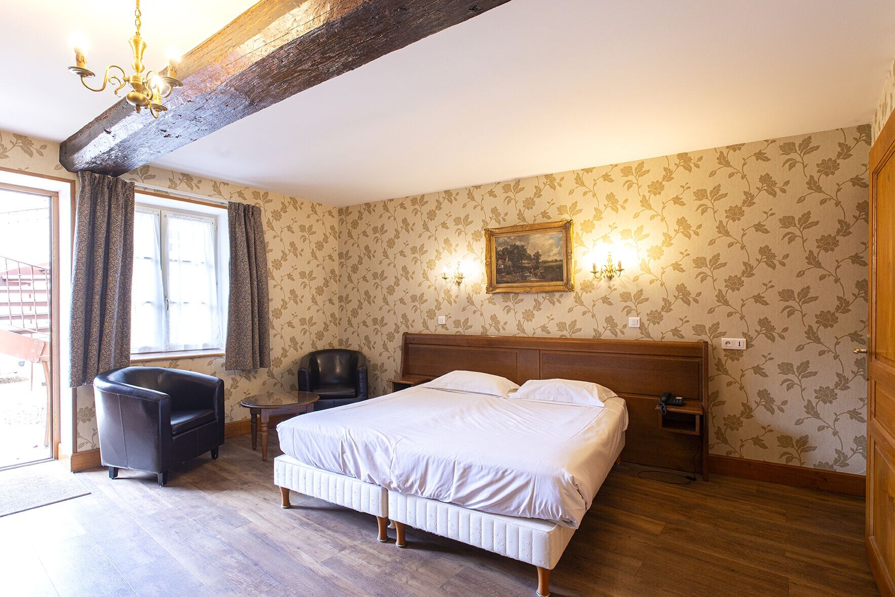 COMFORT, DOUBLE BED, PRIVATE BATHROOM