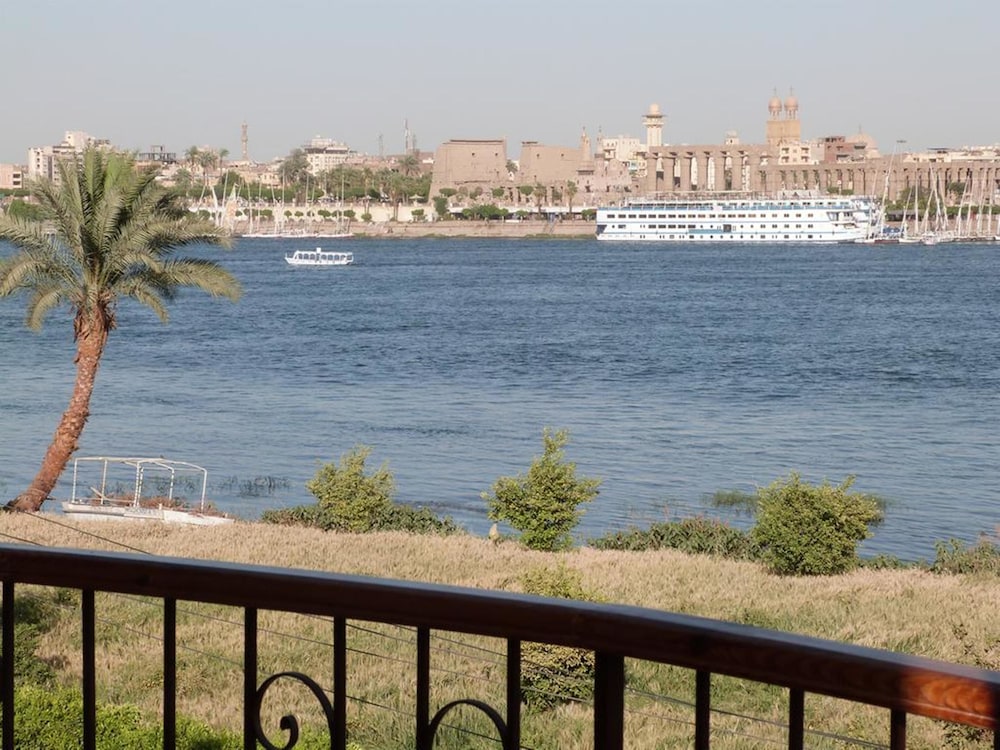 Luxor Plaza House 26/37