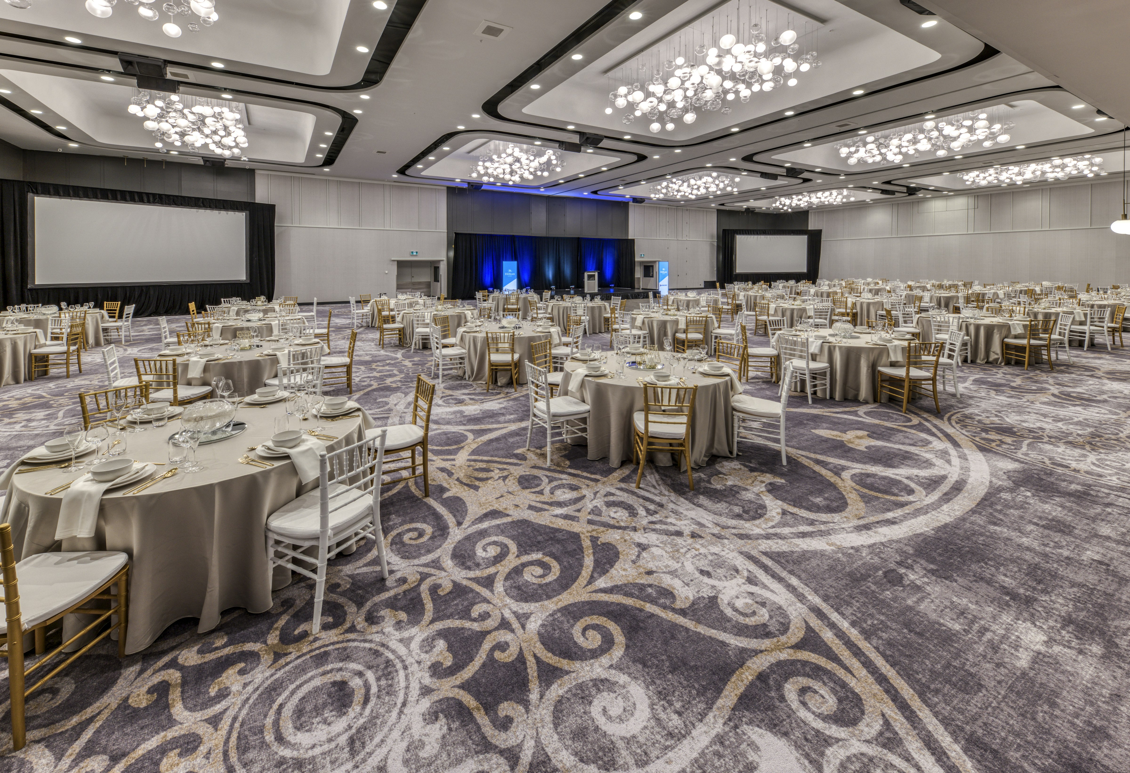 HILTON QUEBEC 50/57