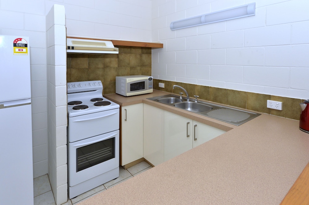 CITY GARDENS APARTMENTS 41/41