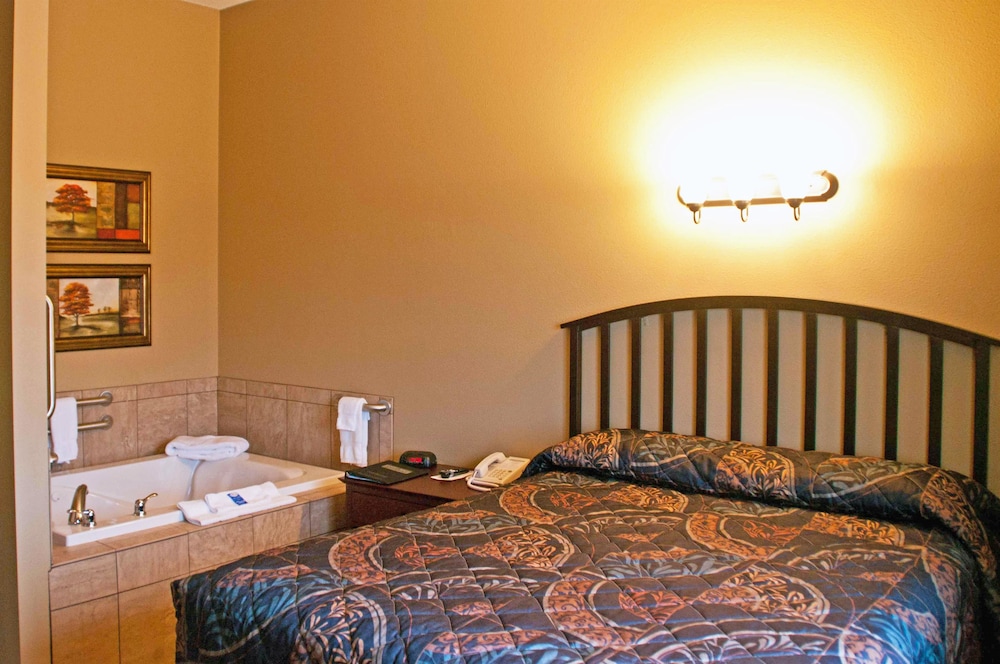 Americas Best Value Inn Big Lake Becker 7/18