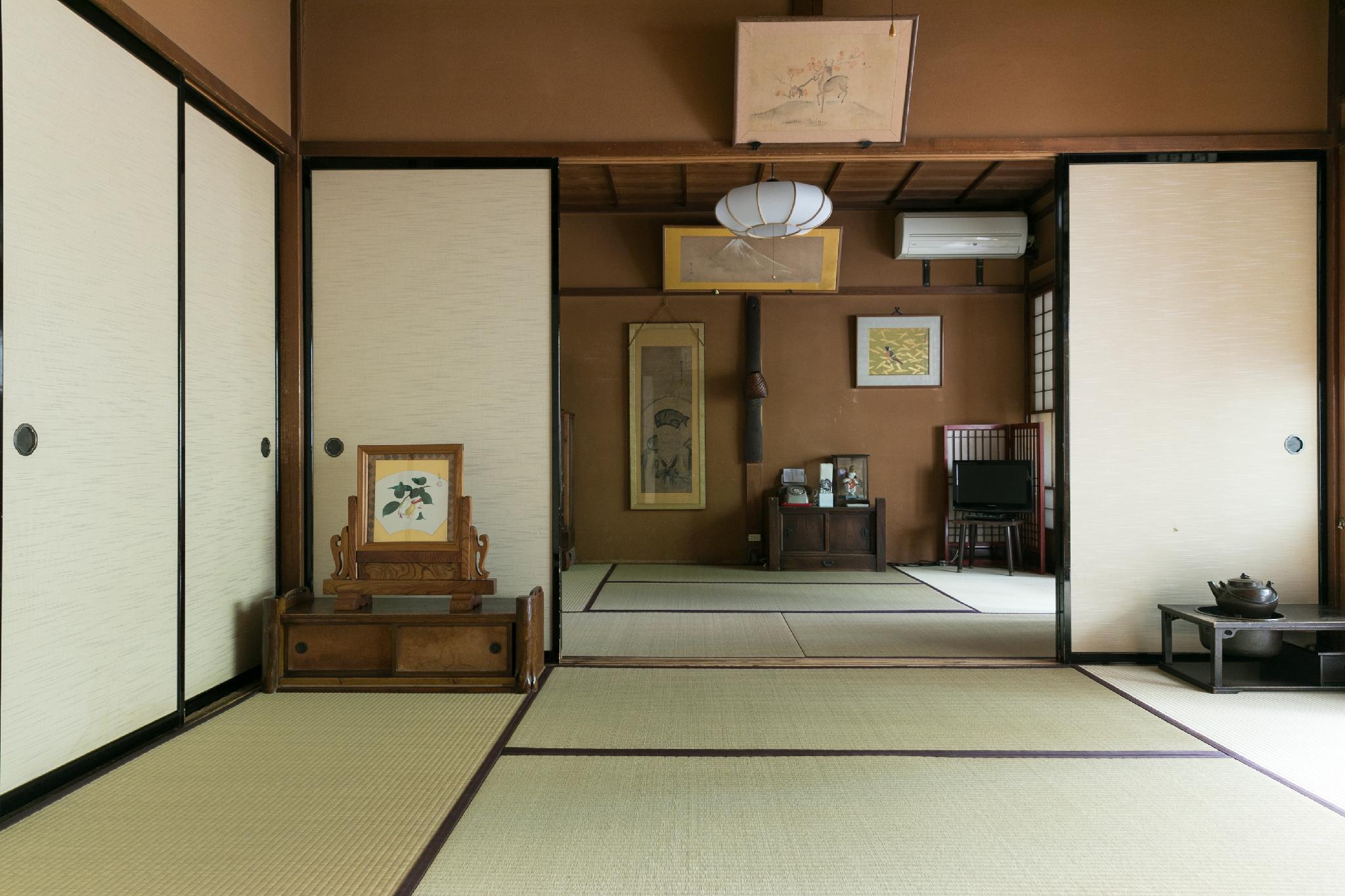 Japanese, Family, Traditional, No Bathroom