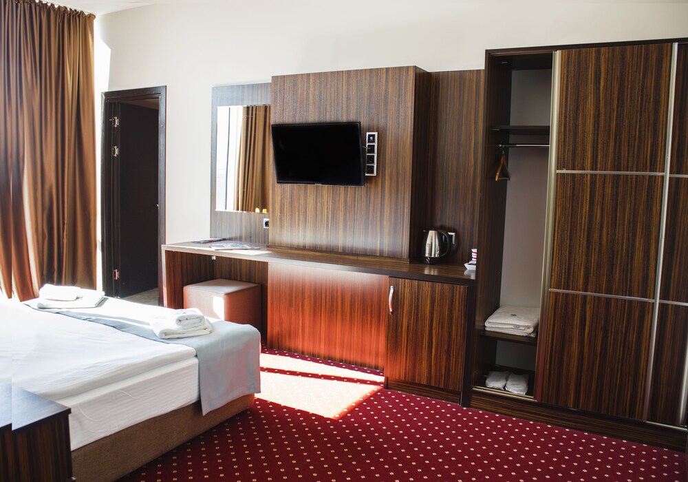 Legend Business Hotel Batumi 17/27