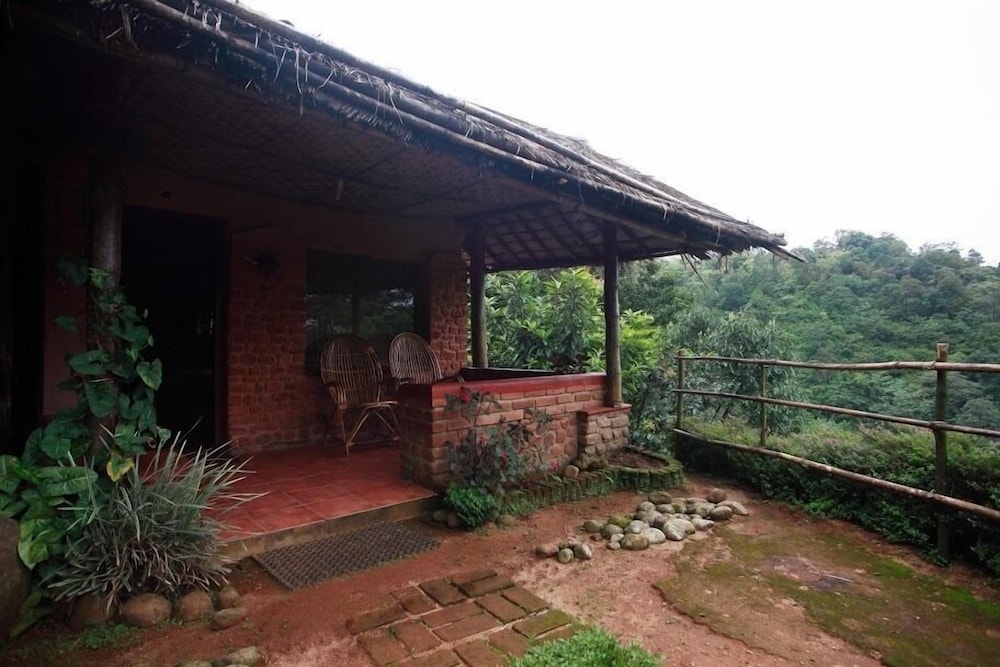 Wild Elephant Eco Friendly Resort 8/32