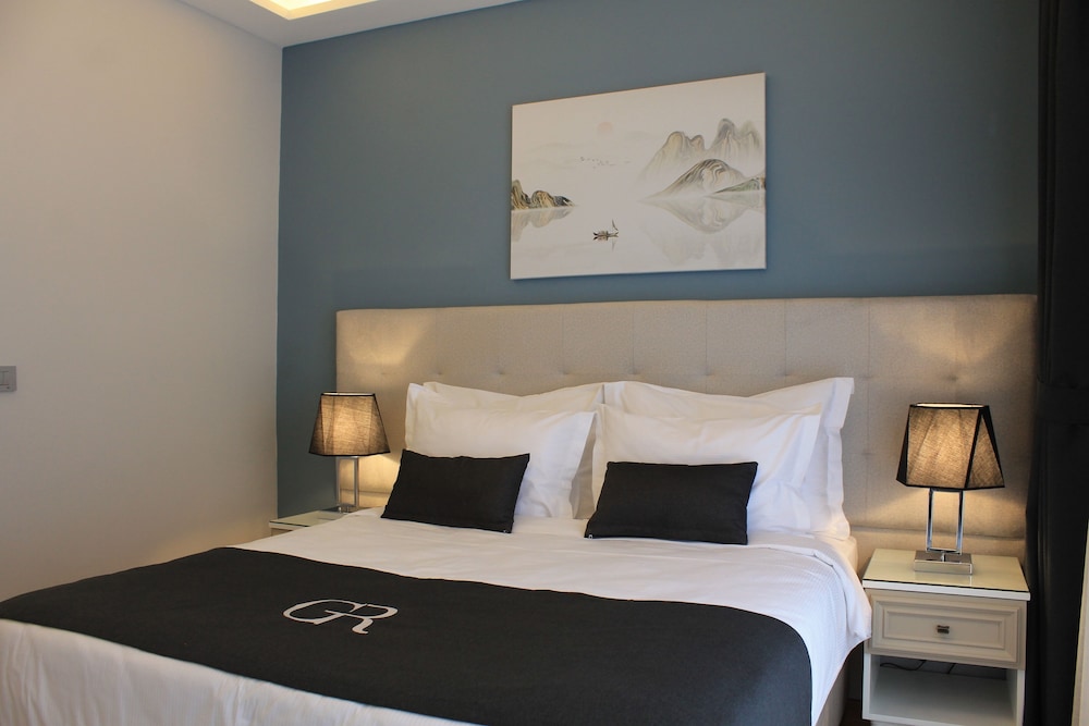 1 Bedroom, Garden, Apartment, Queen Bed, Sofa
