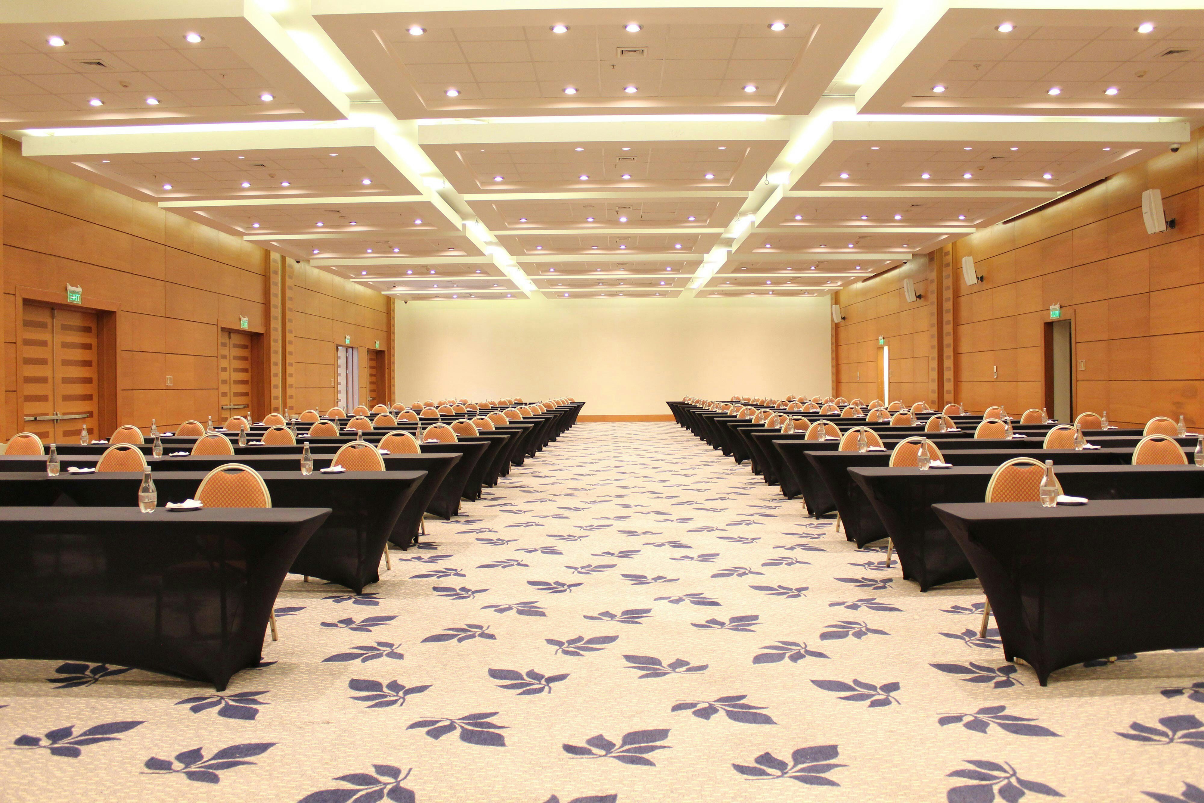 Sheraton Miramar Hotel and Convention center 51/60