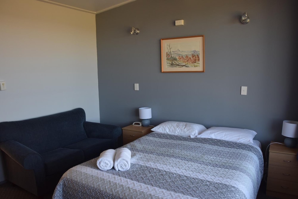 Mountain View Country Inn 8/32