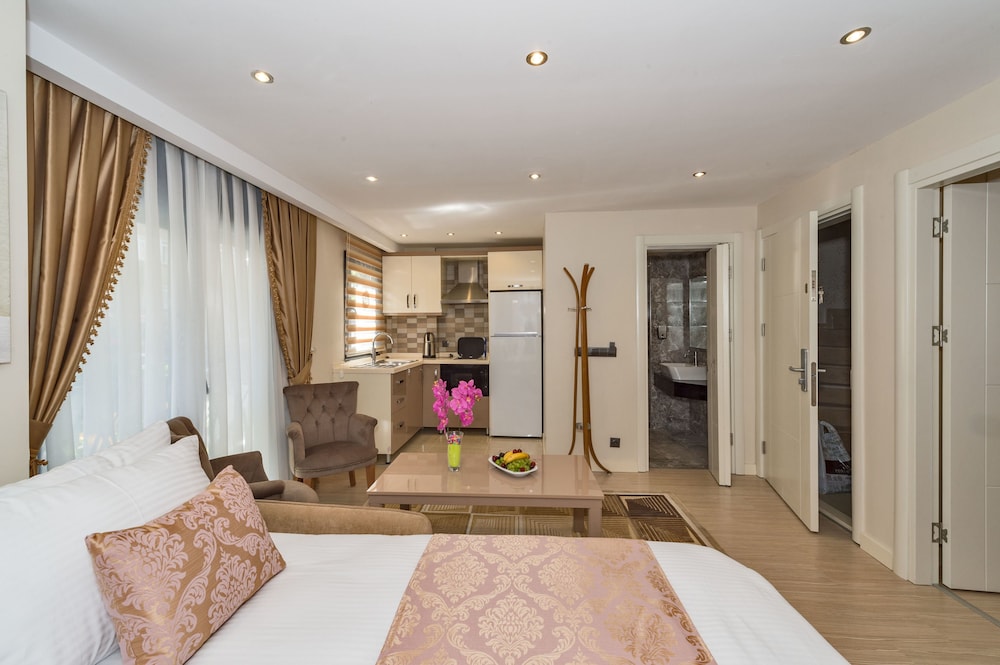 Gen Suites 36/50