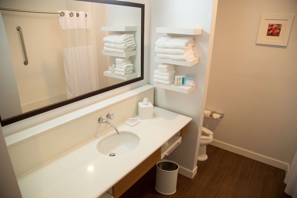 Hampton Inn And Suites Mckinney 17/55