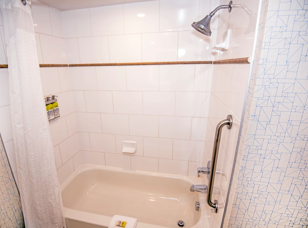 Holiday Inn Express Hotel Suites Hinton 22/57