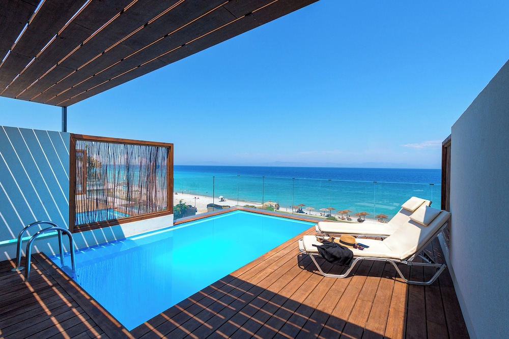 The Ixian Grand and All Suites Adults Only Hotel 43/67