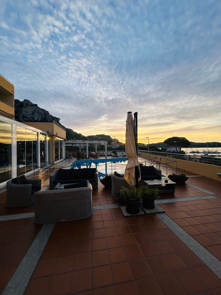 Miralonga Hotel 45/50