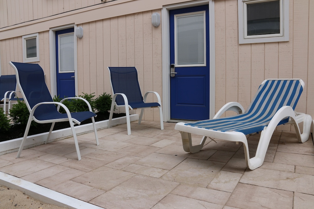 The White Sands Oceanfront Resort & Spa 47/70