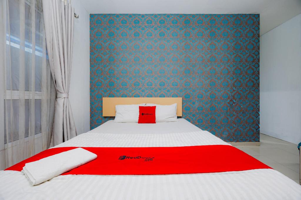 Reddoorz Near Metropolitan Mall Bekasi 17/50
