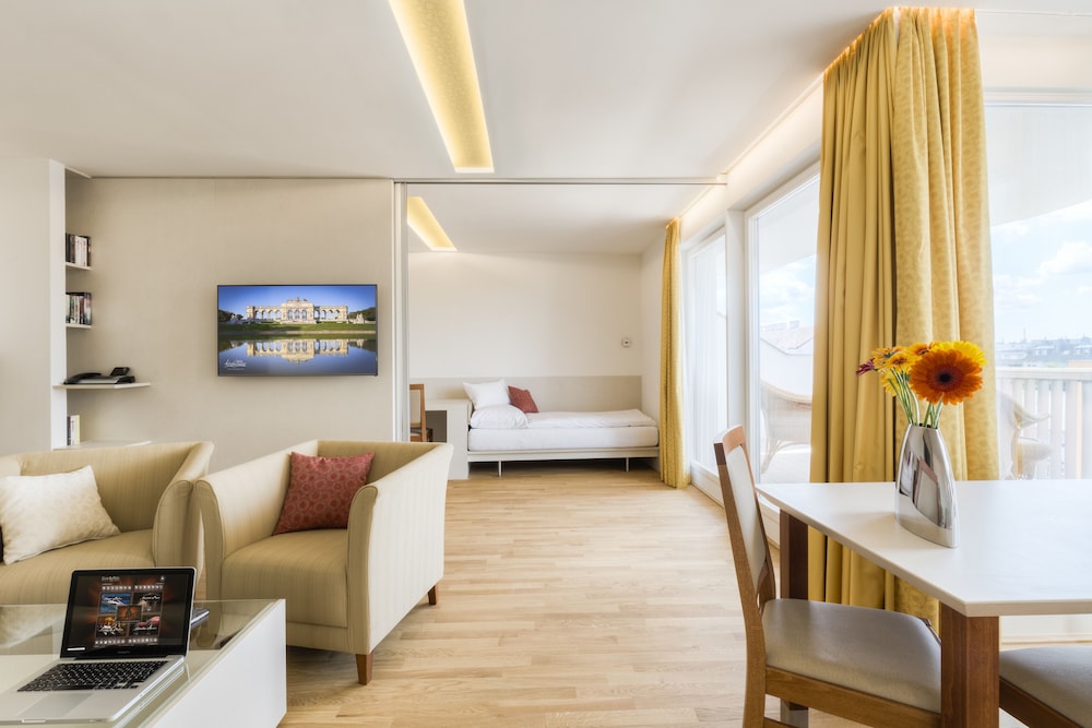 Vienna Grand Apartments Danube 41/55