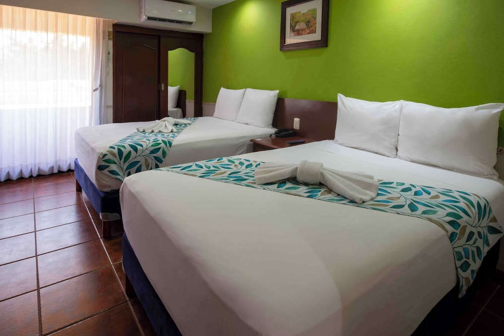 Hotel Del Gobernador 15/50