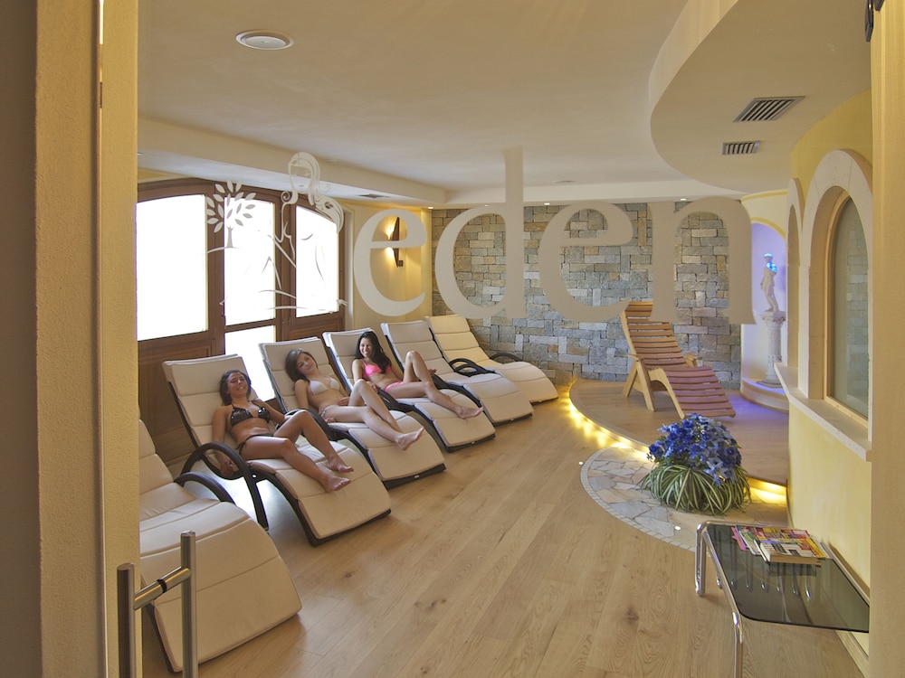 Hotel Madonna Delle Nevi 28/50